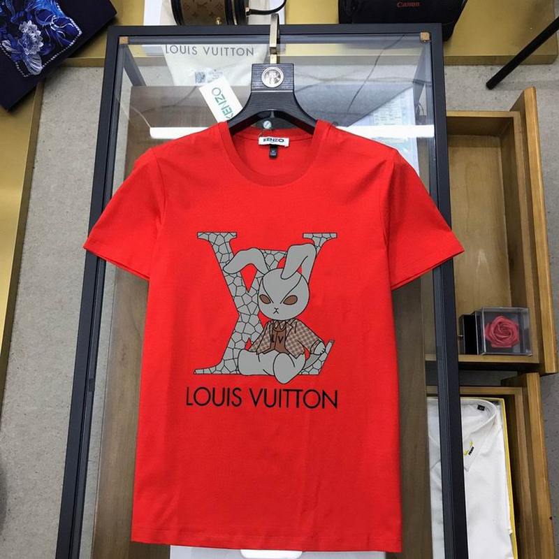 Louis Vuitton Men's T-shirts 1070